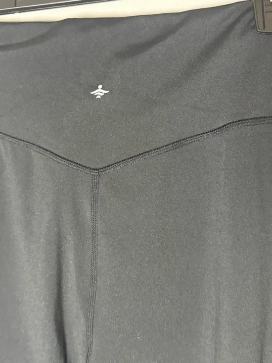 HALARA Black Wide-Leg Pull-On Pants with Crossover Waist - Picture 5 of 6